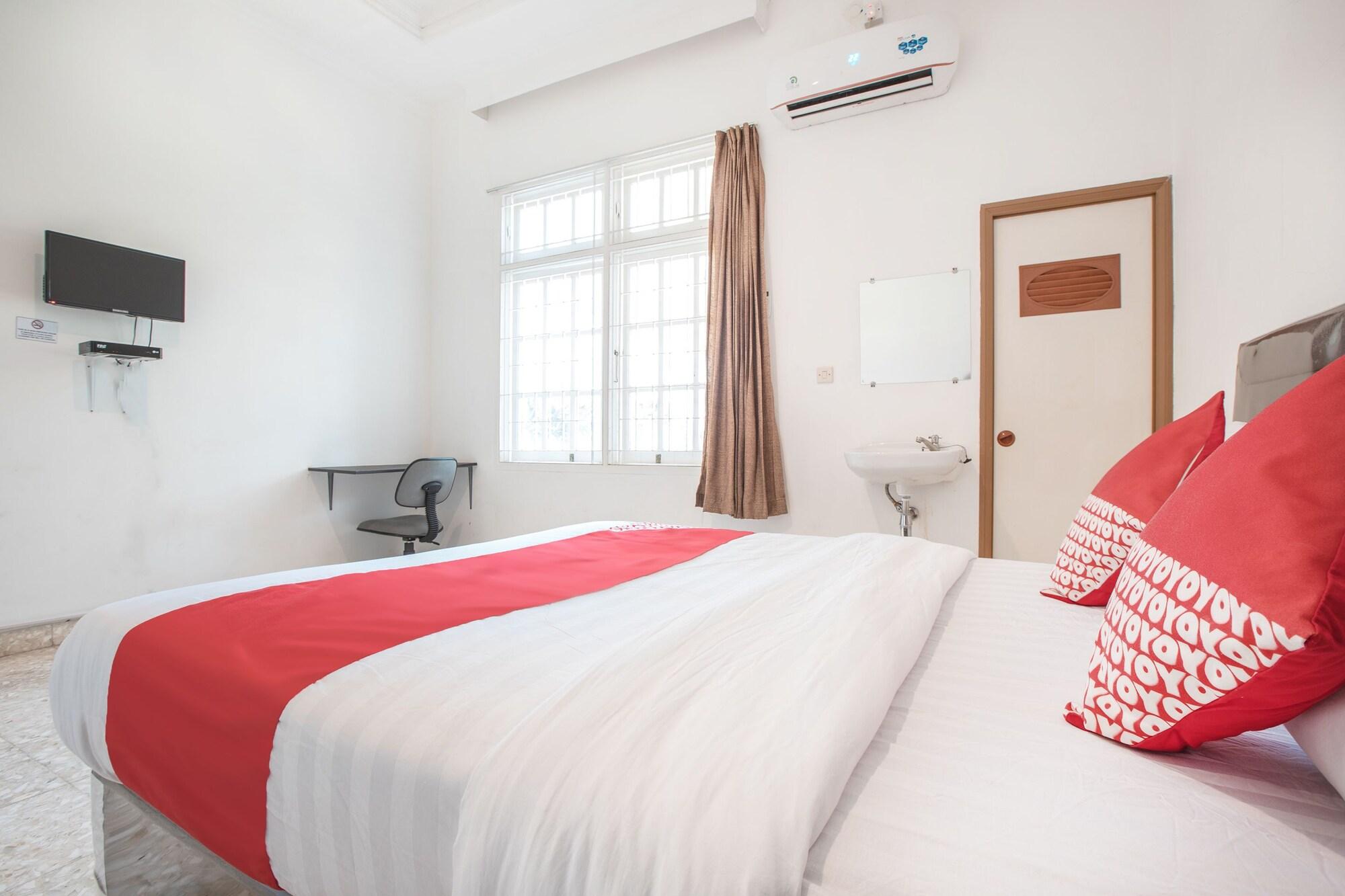 Oyo 332 G17 Hotel 2*